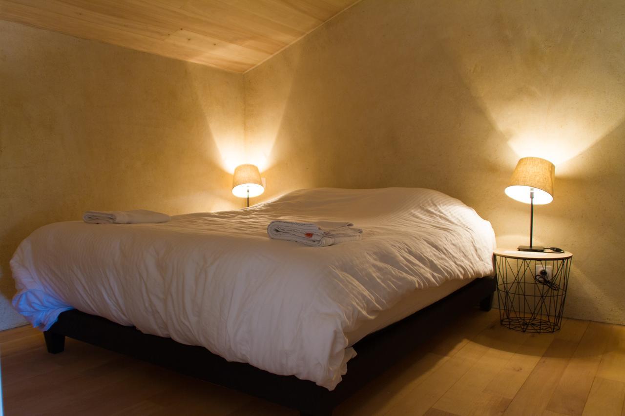 Bazoges-en-Paillers Le Puy Carmin - Chambre D'Hotes Avec Jacuzzi חדר תמונה
