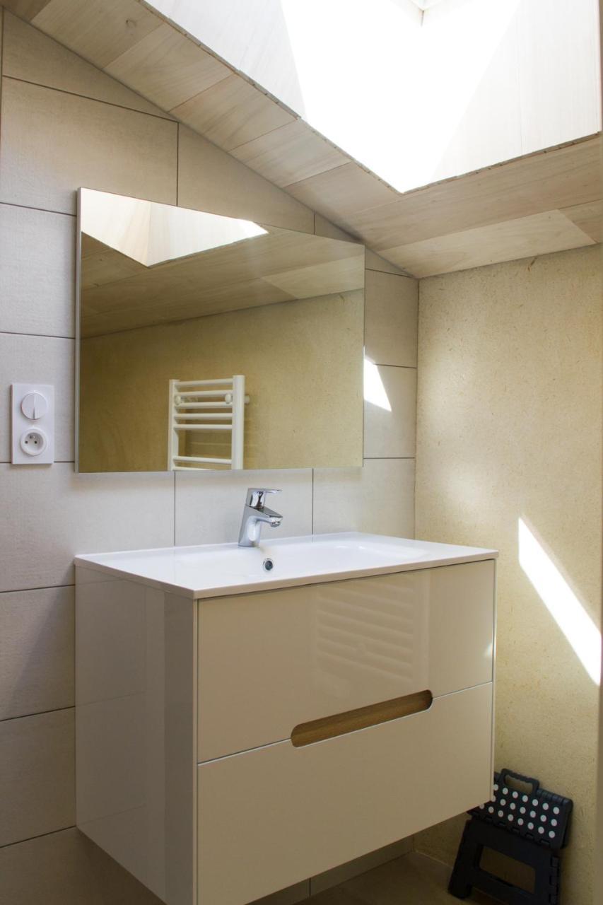 Bazoges-en-Paillers Le Puy Carmin - Chambre D'Hotes Avec Jacuzzi חדר תמונה