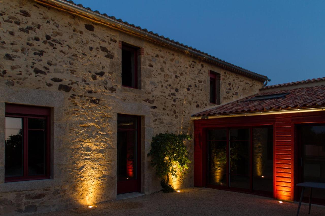 Bazoges-en-Paillers Le Puy Carmin - Chambre D'Hotes Avec Jacuzzi מראה חיצוני תמונה