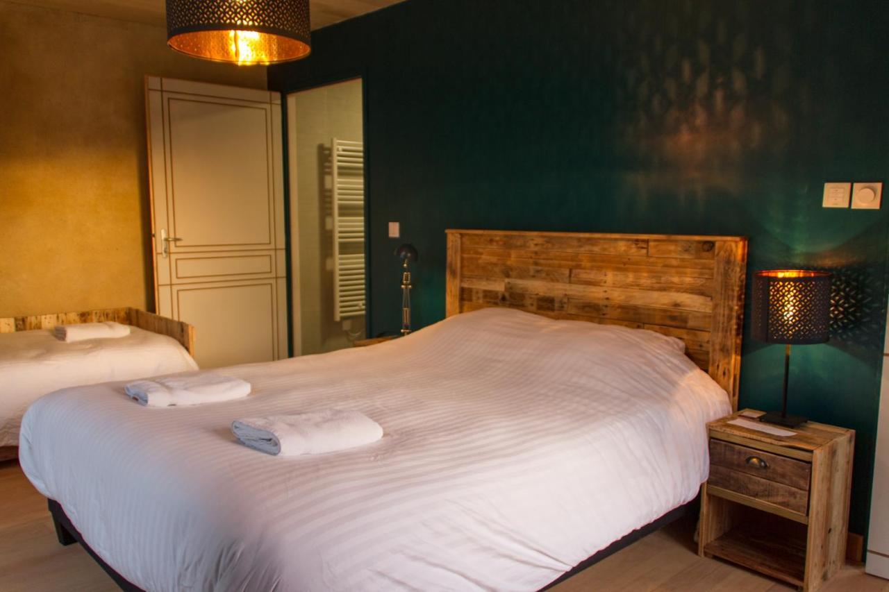 Bazoges-en-Paillers Le Puy Carmin - Chambre D'Hotes Avec Jacuzzi מראה חיצוני תמונה