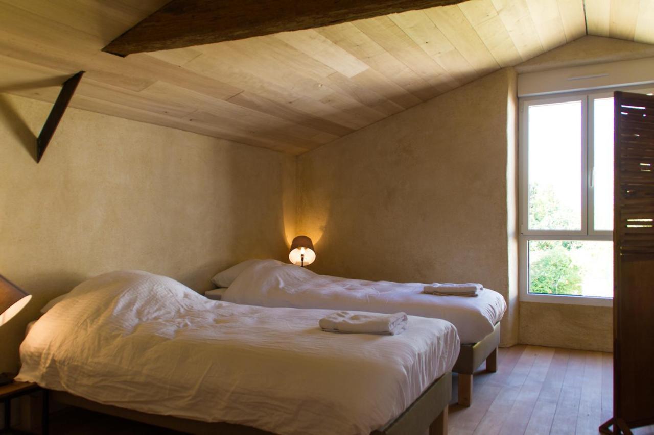 Bazoges-en-Paillers Le Puy Carmin - Chambre D'Hotes Avec Jacuzzi מראה חיצוני תמונה